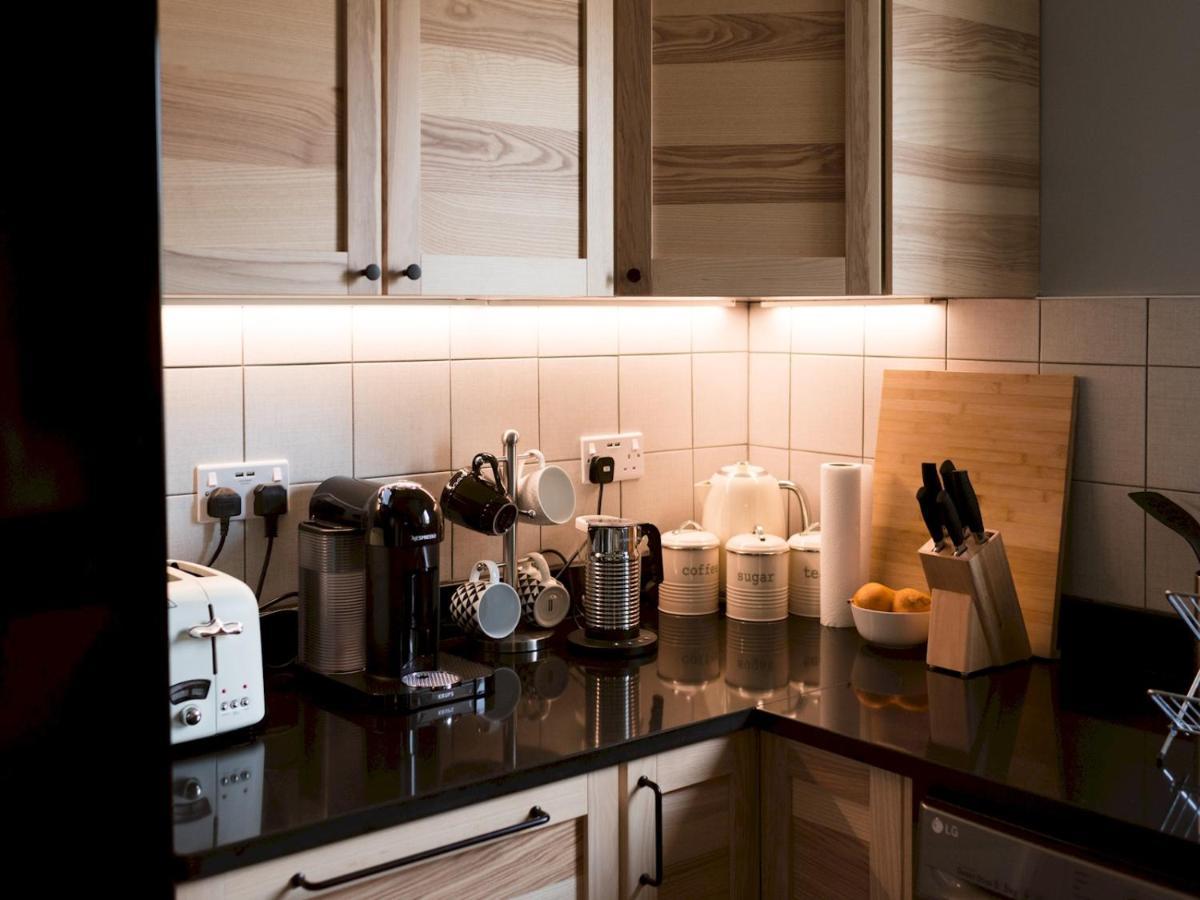 Pass The Keys Cozy Two Bed Flat Near Glasgow Airport & Paisley Eksteriør bilde