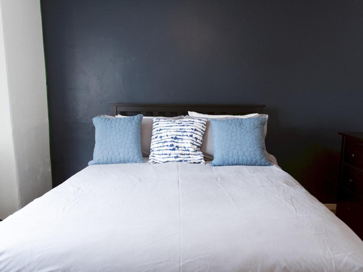 Pass The Keys Cozy Two Bed Flat Near Glasgow Airport & Paisley Eksteriør bilde