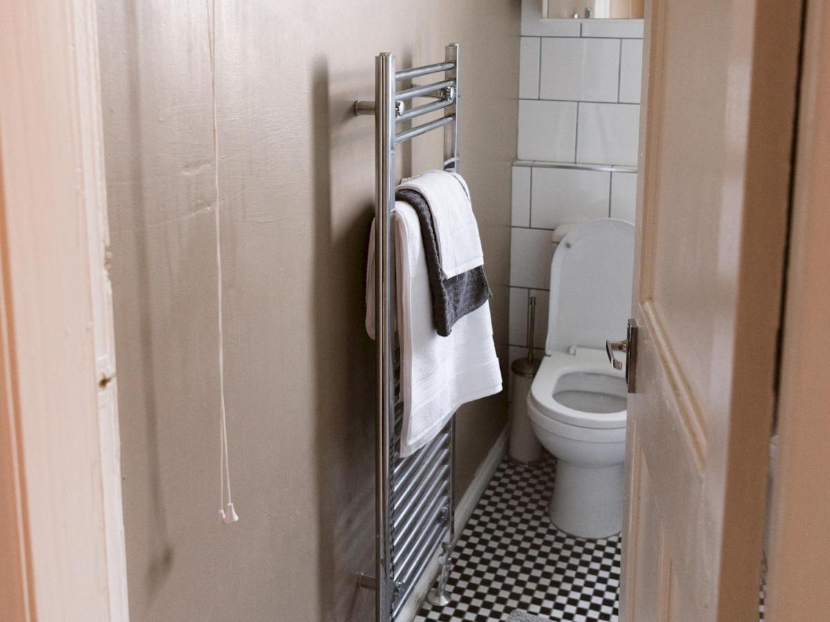 Pass The Keys Cozy Two Bed Flat Near Glasgow Airport & Paisley Eksteriør bilde