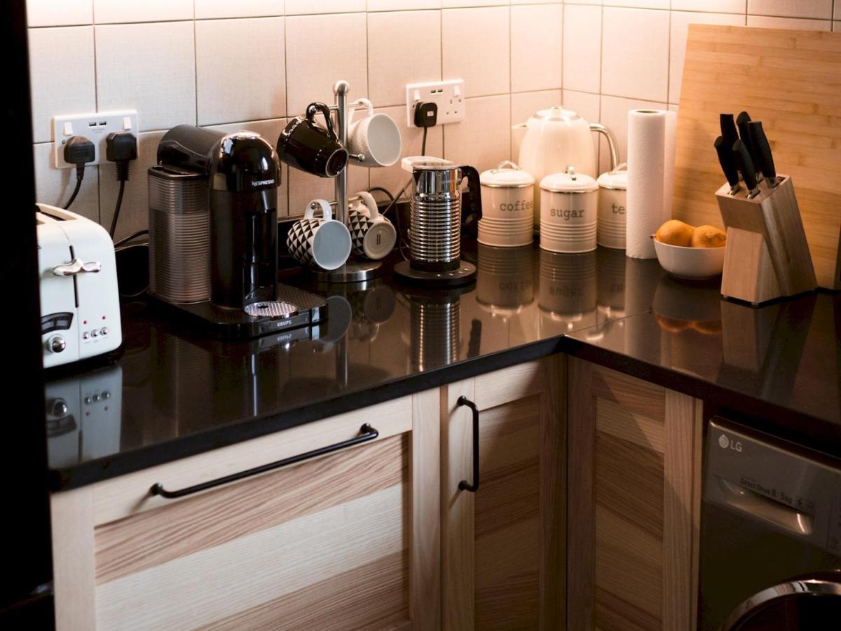 Pass The Keys Cozy Two Bed Flat Near Glasgow Airport & Paisley Eksteriør bilde